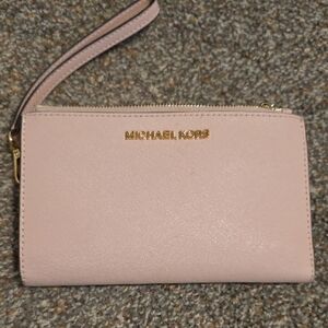 Michael Kors Blush Pink Wristlet